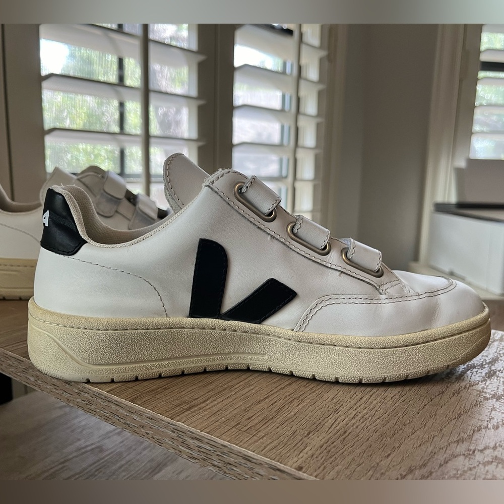 Veja ChromeFree Recife Sneakers - Velcro - white with black